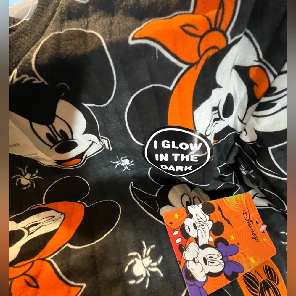 NWT Disney Mickey Halloween Black Fleece Cotton Top & Pants Set Glow in the Dark